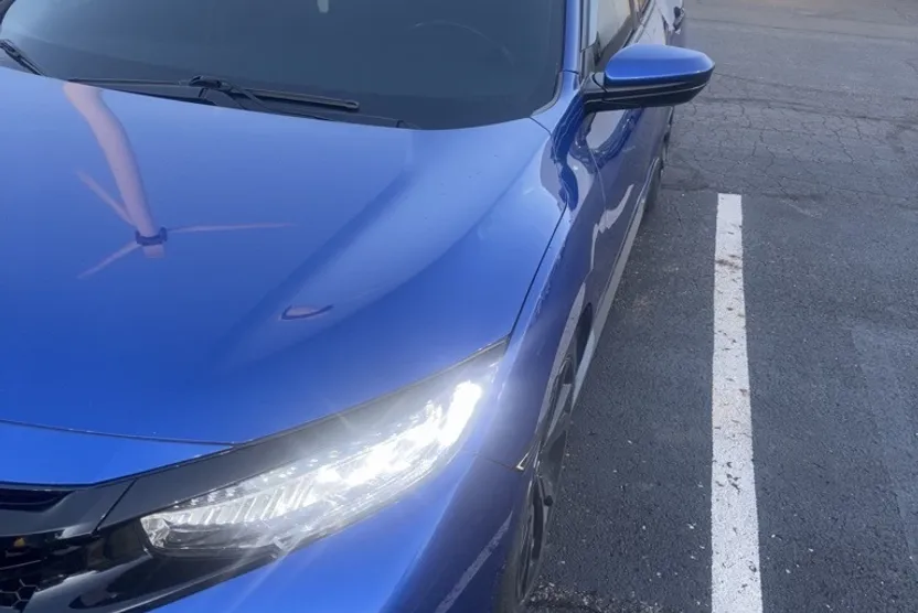 2018 Honda Civic Sport photo 1
