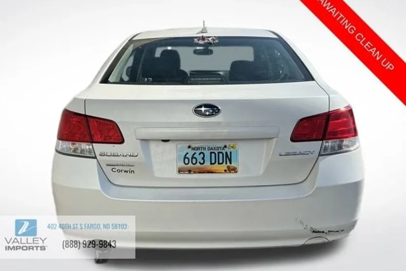 2014 Subaru Legacy 2.5i photo 1