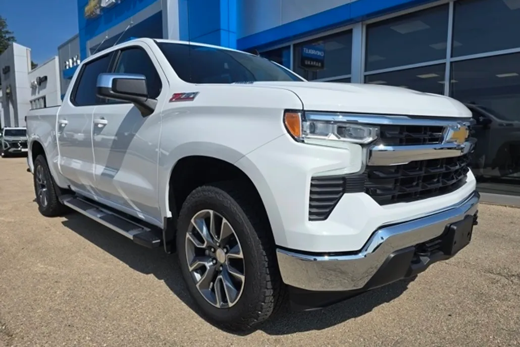 2025 Chevrolet Silverado 1500 LT photo 1