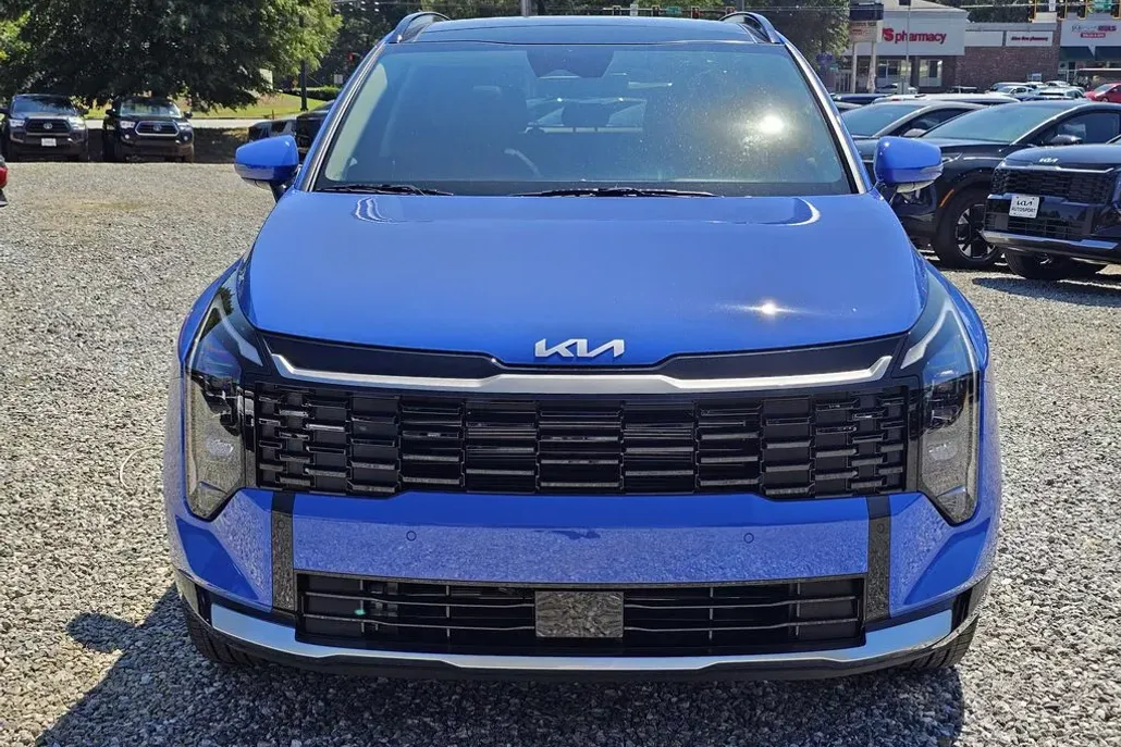 2026 Kia Sportage SX photo 1