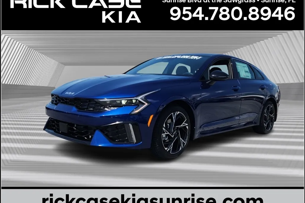 2025 Kia K5 GT-Line photo 1