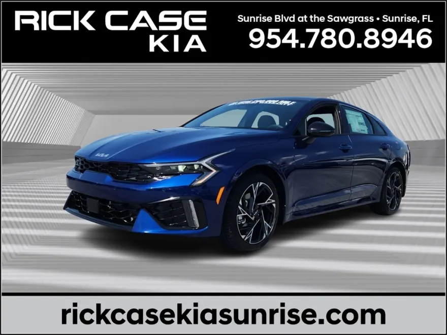 2025 Kia K5 GT-Line photo 1