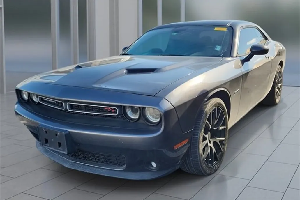 2015 Dodge Challenger R/T photo 1