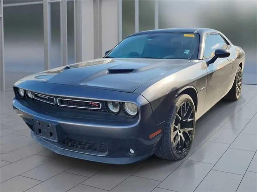 2015 Dodge Challenger R/T photo 1