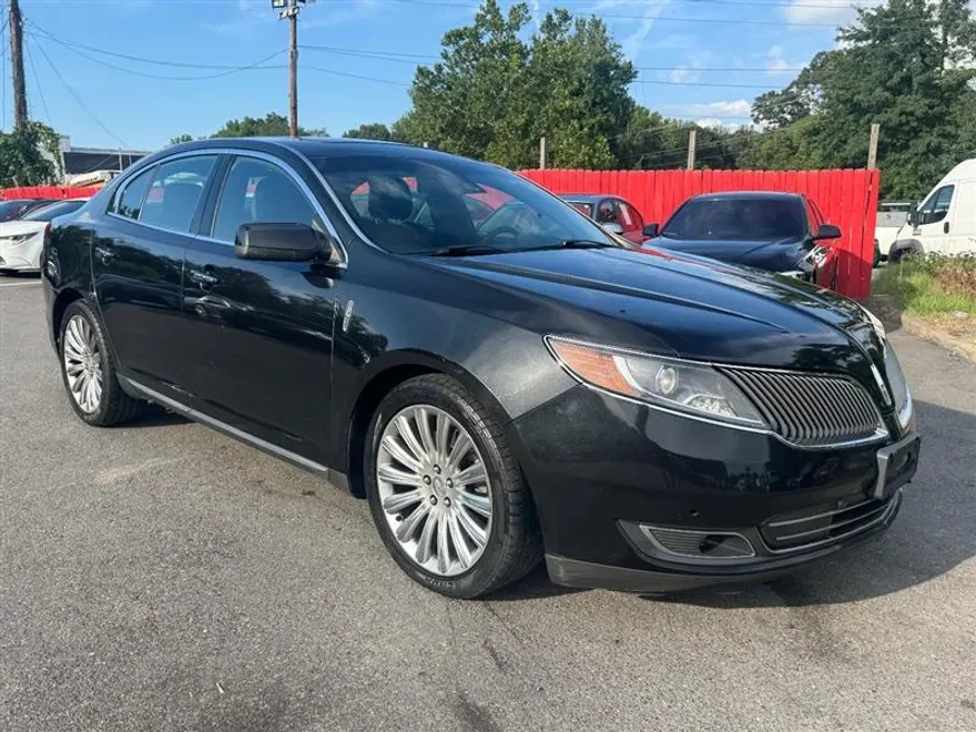 2015 Lincoln MKS photo 1