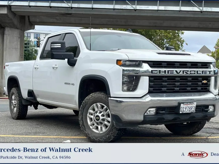 2023 Chevrolet Silverado 2500HD LT photo 1