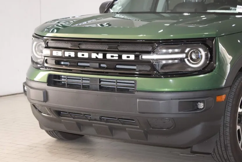 2024 Ford Bronco Sport Outer Banks photo 1
