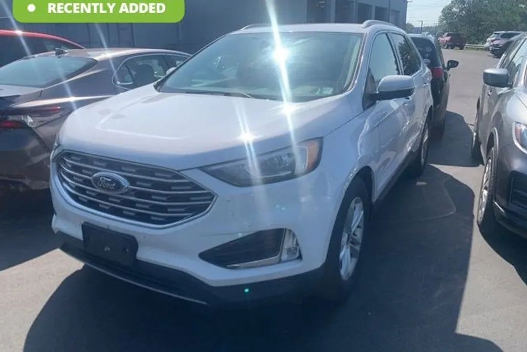 2020 Ford Edge SEL photo 1