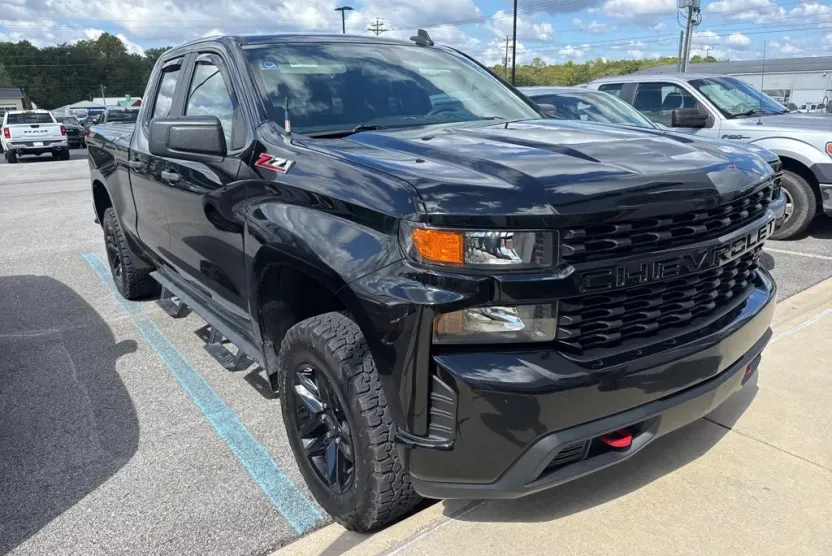 2020 Chevrolet Silverado 1500 Custom Trail Boss photo 1