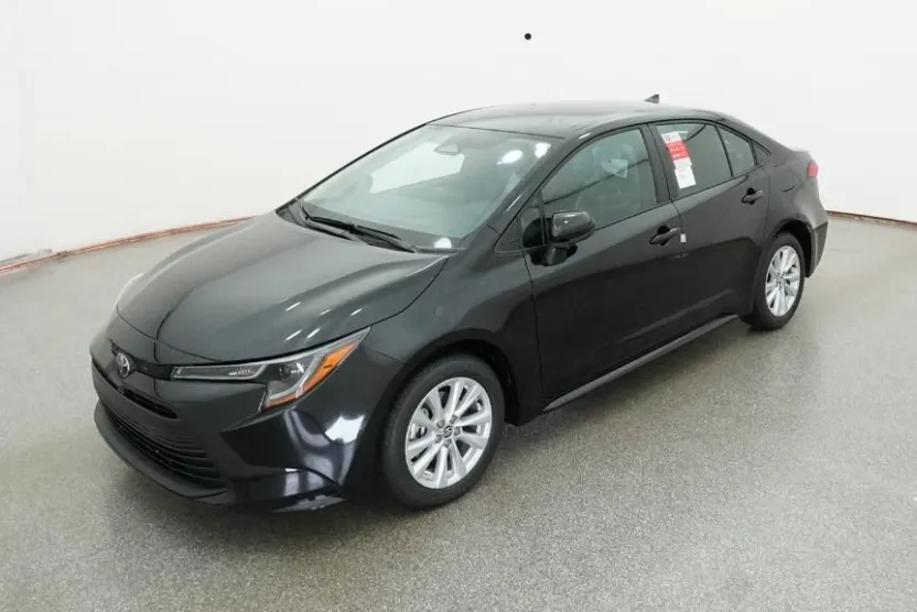 2026 Toyota Corolla LE photo 1