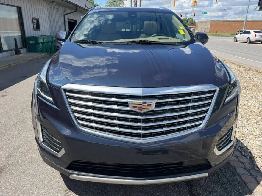 2018 Cadillac XT5 Platinum photo 1