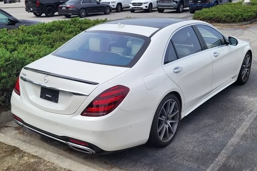 2020 Mercedes Benz S 560 photo 1