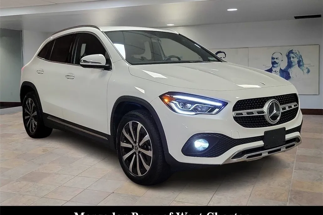 2021 Mercedes Benz GLA 250 photo 1
