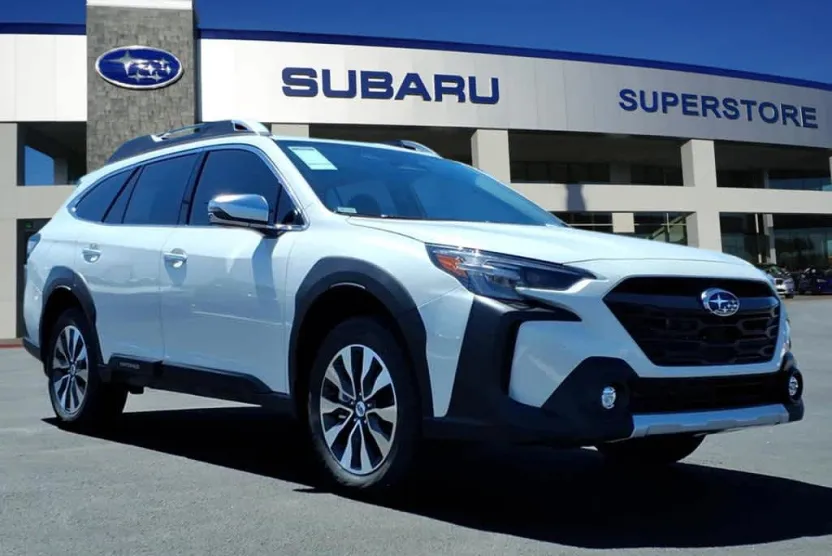 2025 Subaru Outback Touring XT photo 1