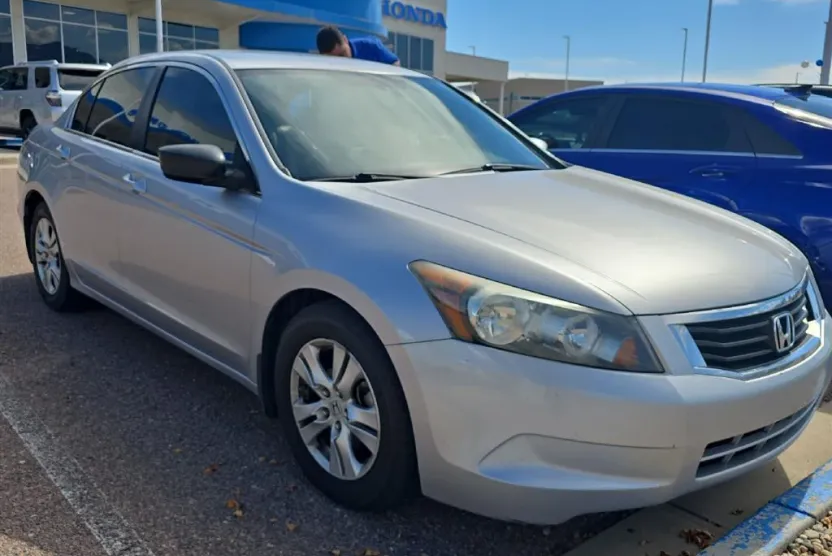 2010 Honda Accord LX-P photo 1