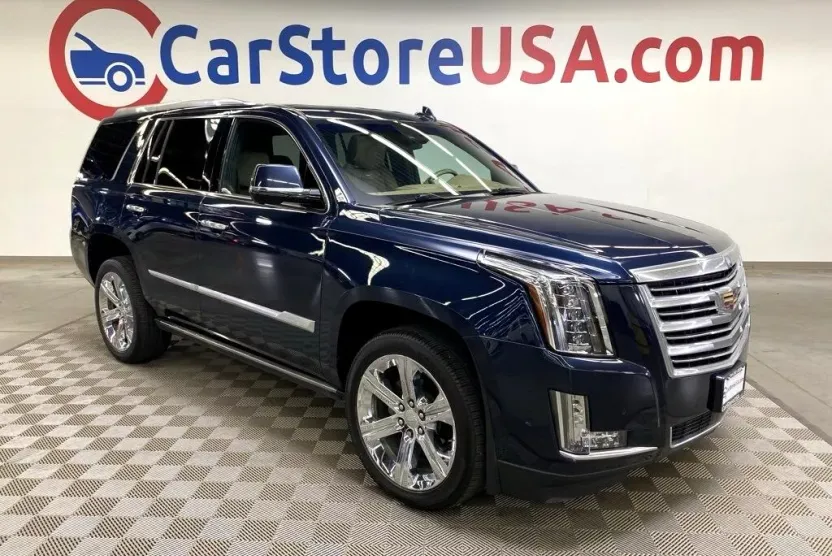 2018 Cadillac Escalade Platinum photo 1