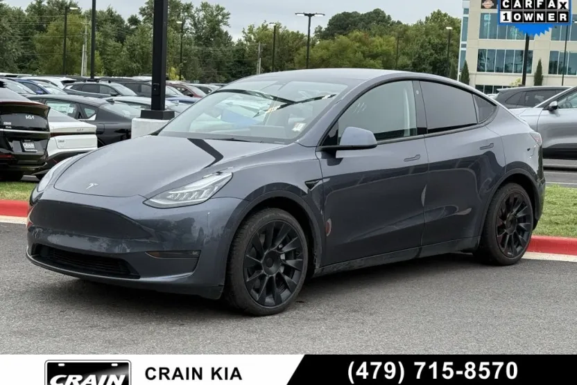 2021 Tesla Model Y Long Range photo 1