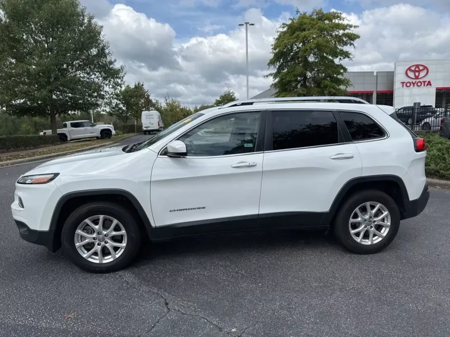 2018 Jeep Cherokee Latitude photo 1