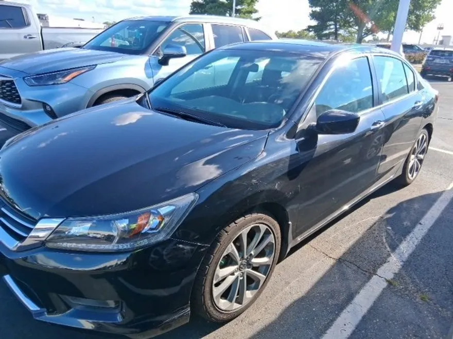 2015 Honda Accord Sport photo 1