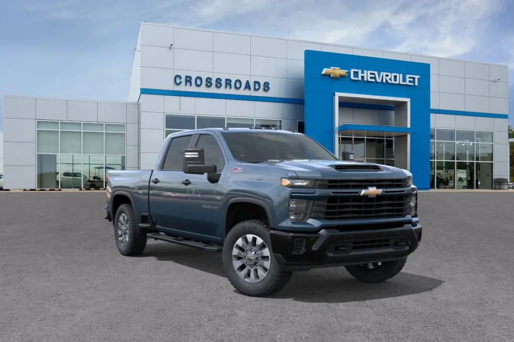 2025 Chevrolet Silverado 2500HD Custom photo 1