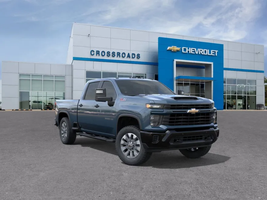 2025 Chevrolet Silverado 2500HD Custom photo 1