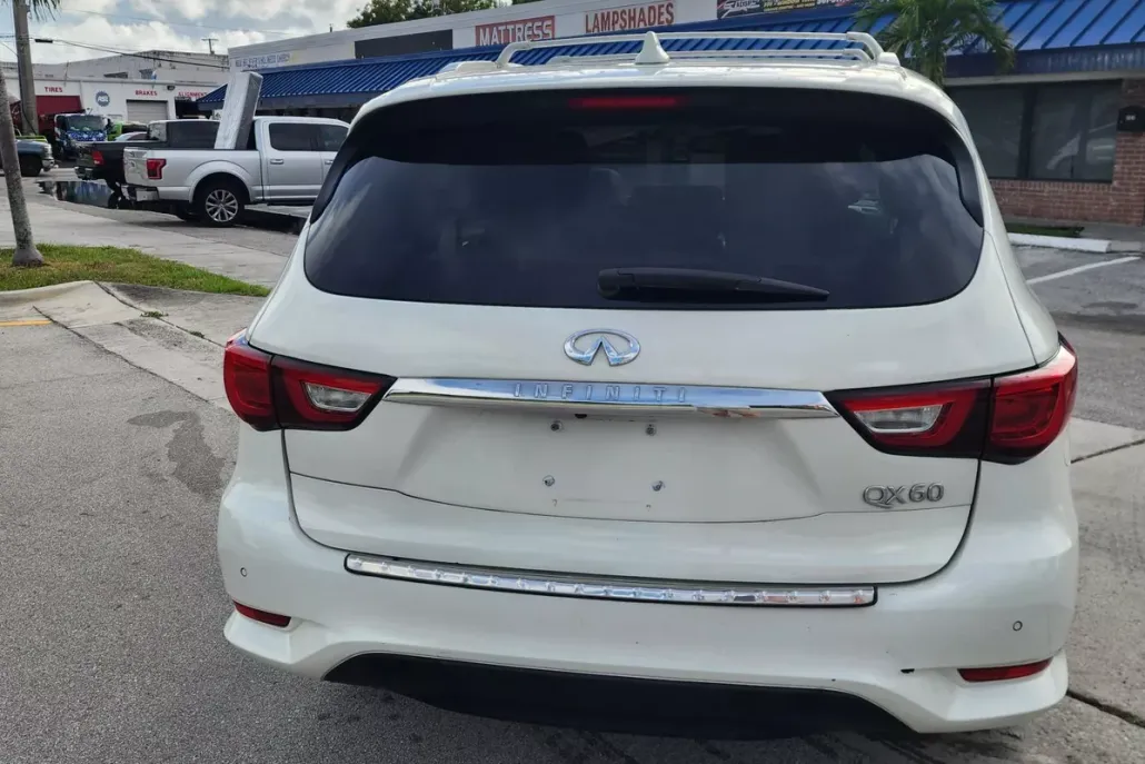 2017 Infiniti QX60 3.5 photo 1