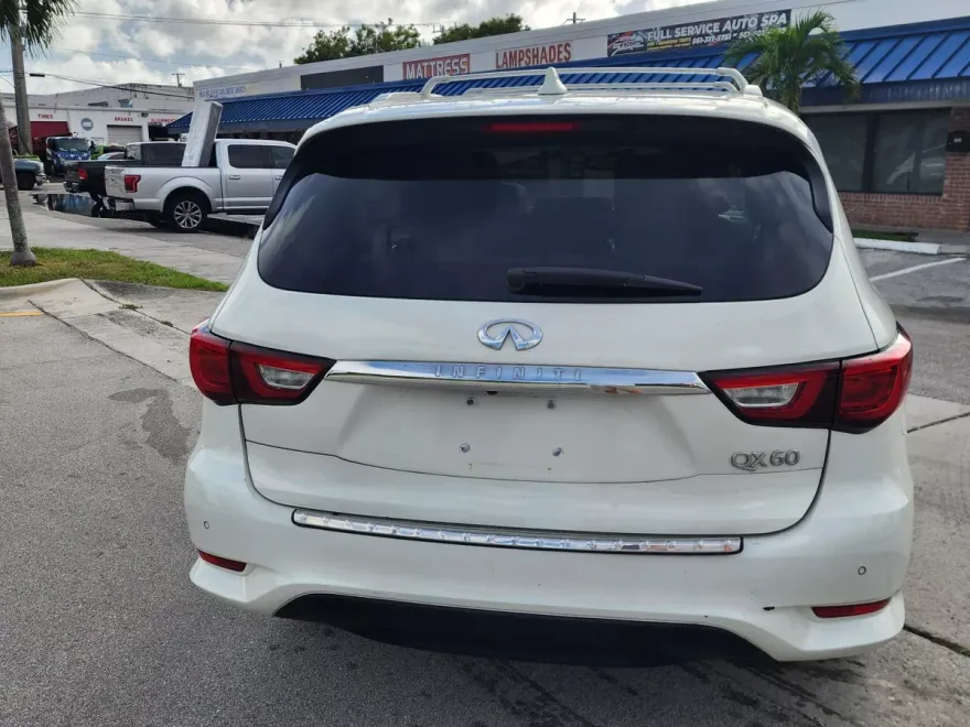 2017 Infiniti QX60 3.5 photo 1