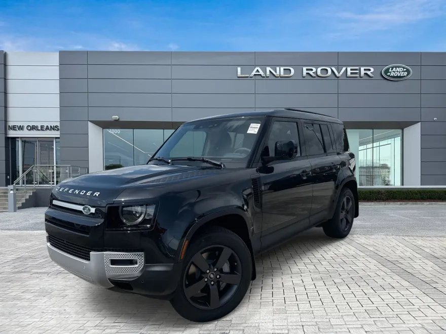2025 Land Rover Defender 110 S photo 1