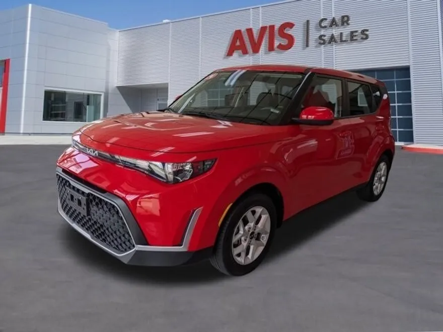 2024 Kia Soul LX photo 1