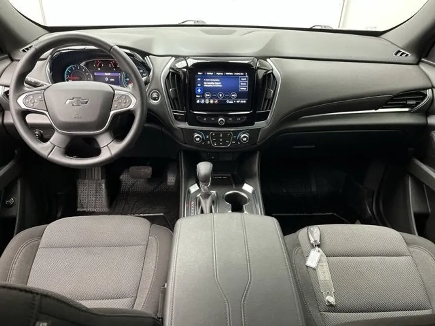 2023 Chevrolet Traverse Cloth photo 1