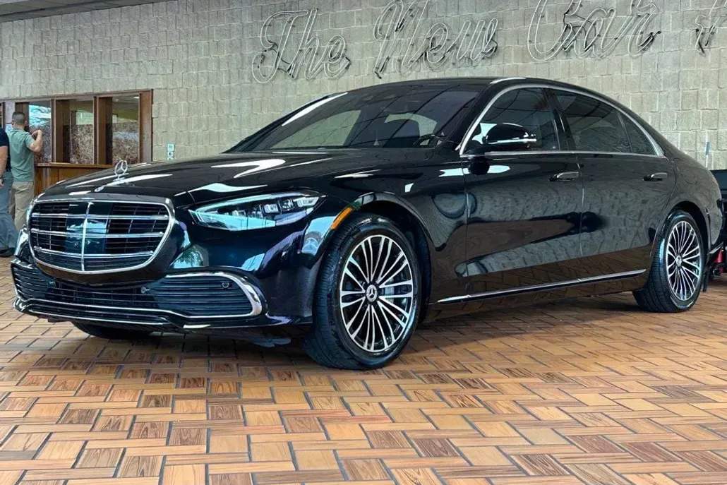 2023 Mercedes Benz S 580e 4MATIC photo 1