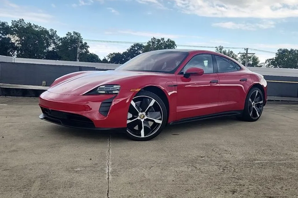 2022 Porsche Taycan 4S photo 1