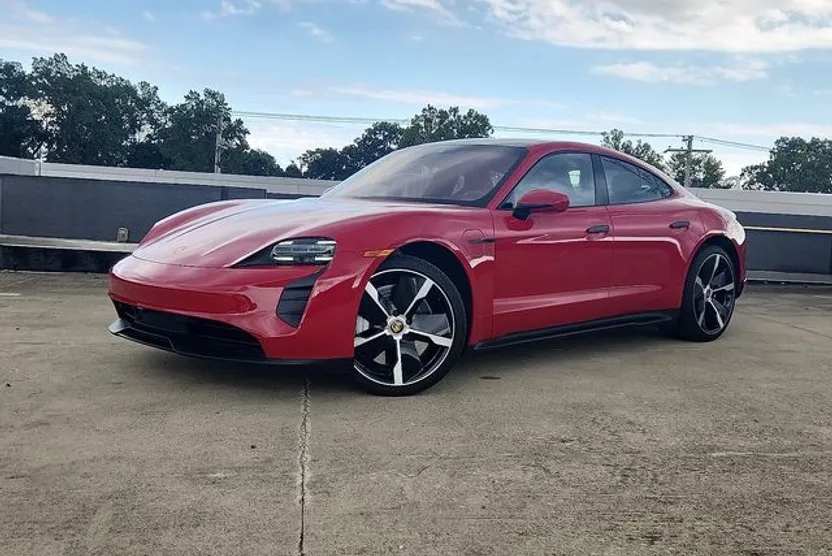 2022 Porsche Taycan 4S photo 1