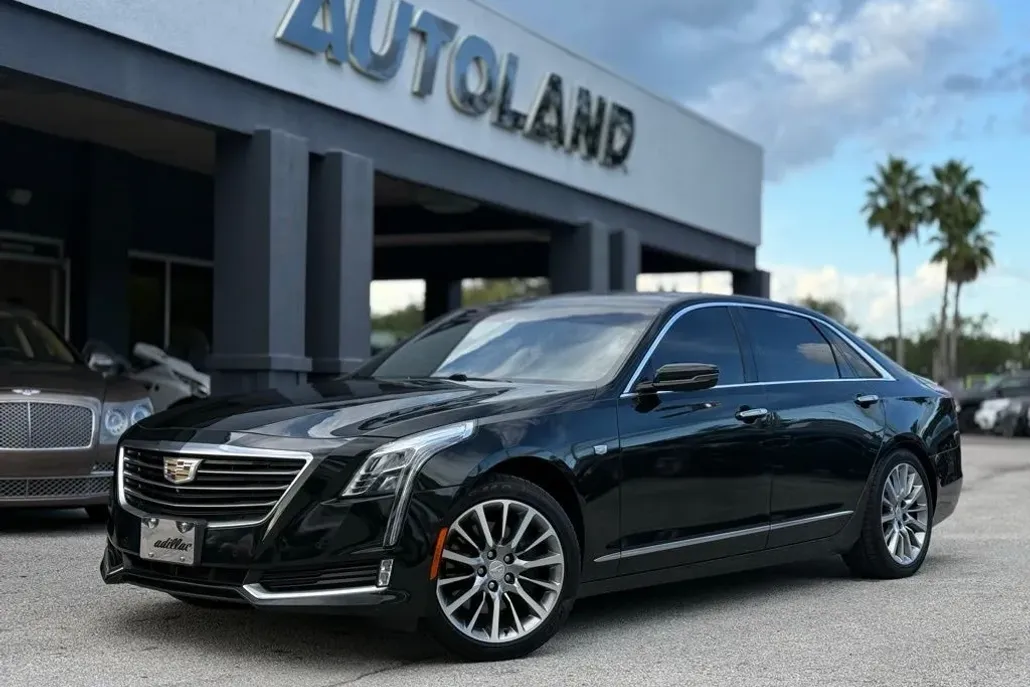 2017 Cadillac CT6 Luxury photo 1