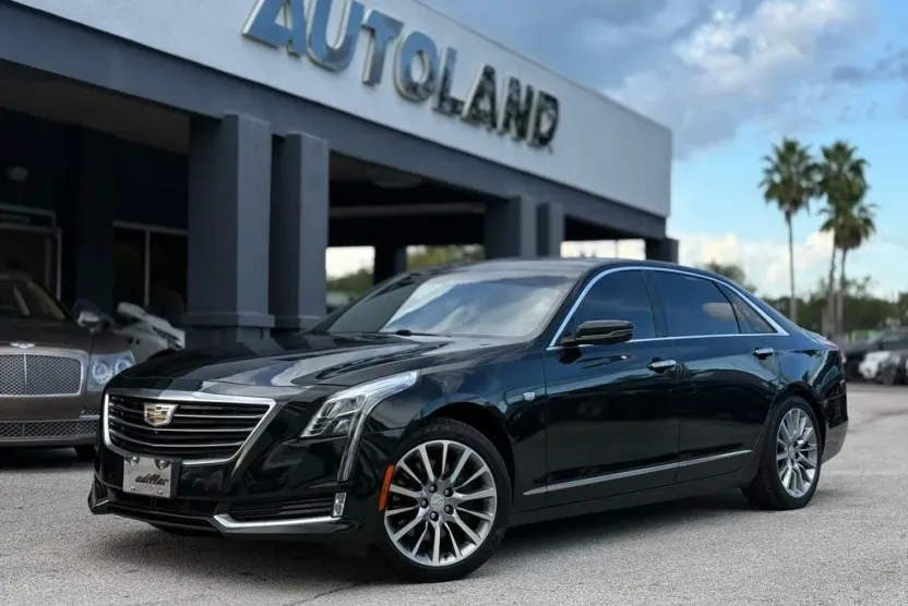 2017 Cadillac CT6 Luxury photo 1