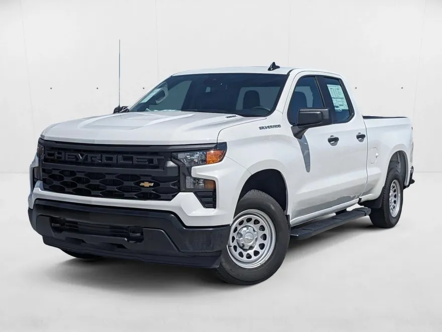 2025 Chevrolet Silverado 1500 photo 1