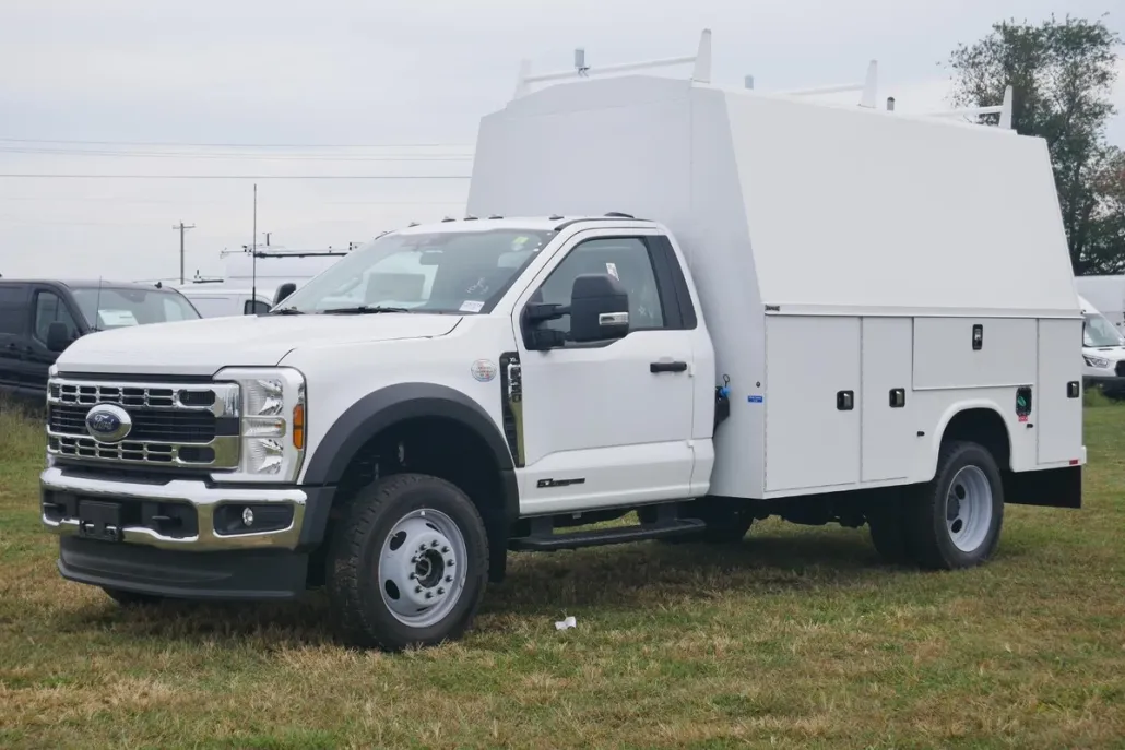 2025 Ford F-450 XL photo 1