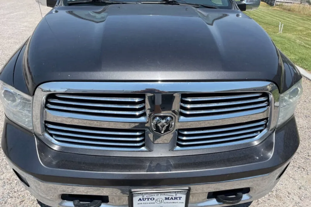 2015 Ram 1500 Laramie photo 1