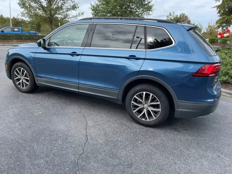 2019 Volkswagen Tiguan SE photo 1