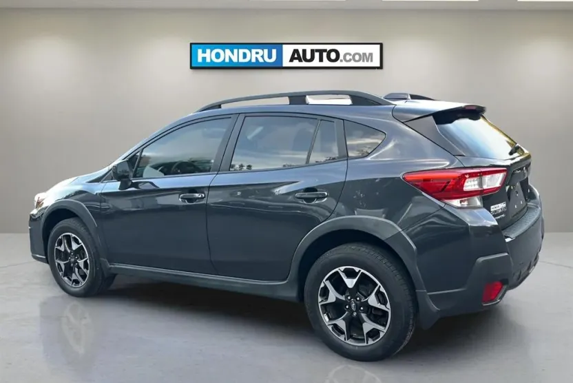 2019 Subaru Crosstrek 2.0i Premium photo 1