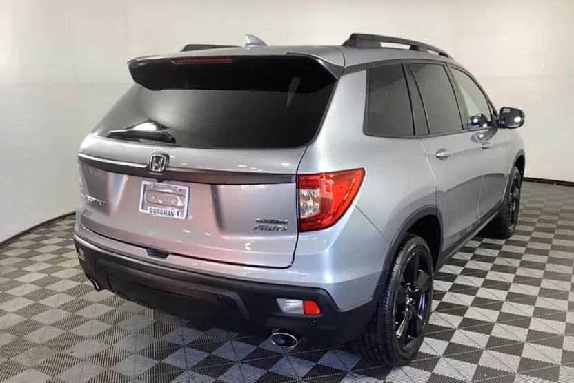 2021 Honda Passport Touring photo 1