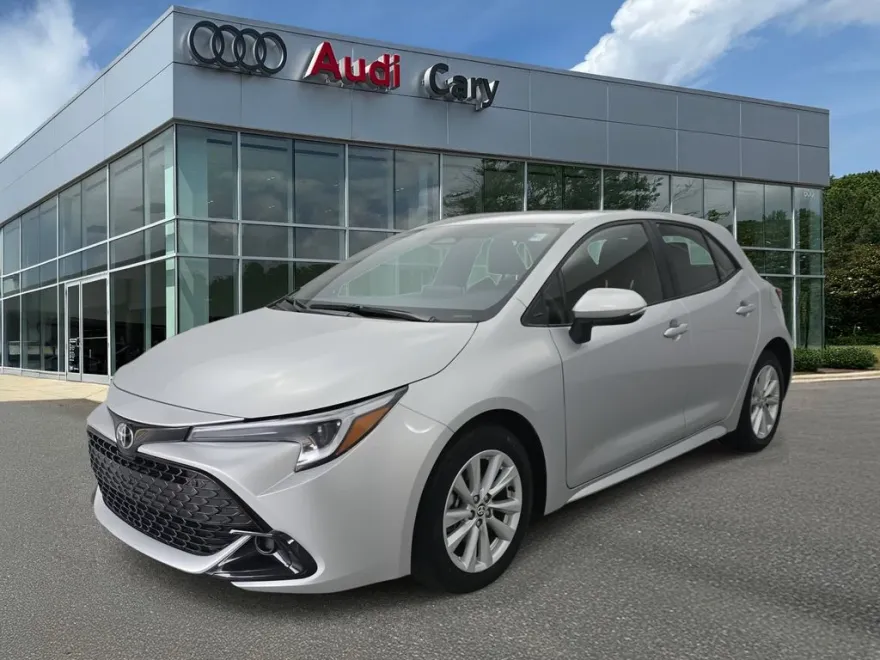 2024 Toyota Corolla SE photo 1