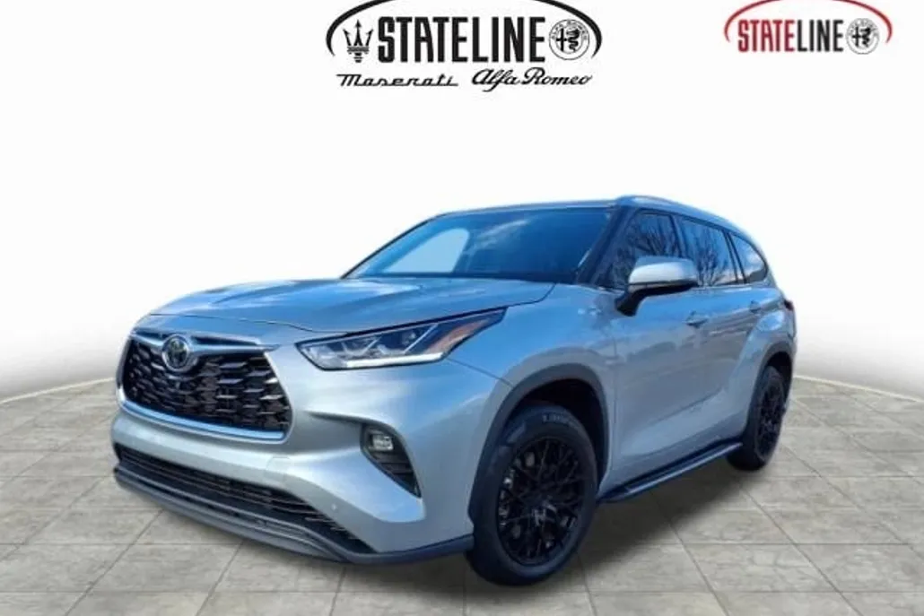 2021 Toyota Highlander Limited photo 1