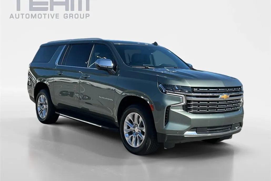 2023 Chevrolet Suburban Premier photo 1