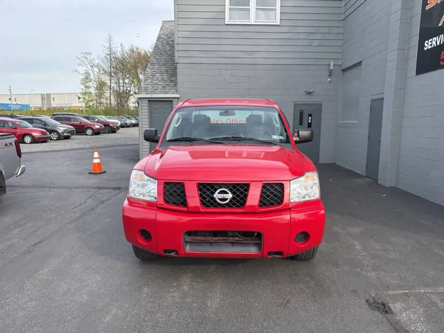2006 Nissan Titan XE photo 1