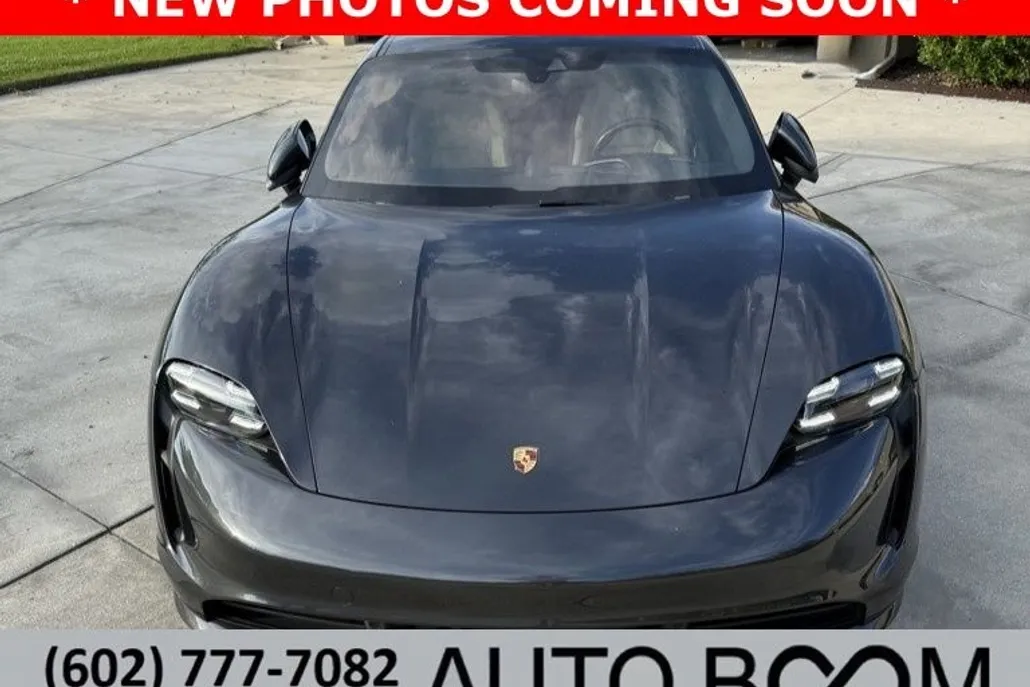 2020 Porsche Taycan Turbo S photo 1