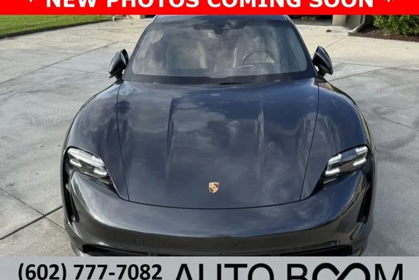 2020 Porsche Taycan Turbo S photo 1