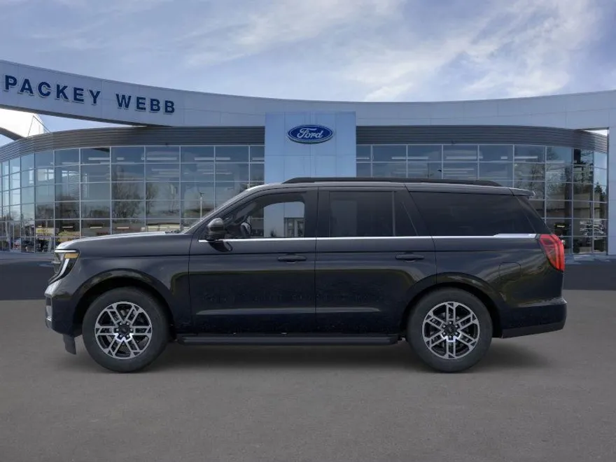 2025 Ford Expedition photo 1