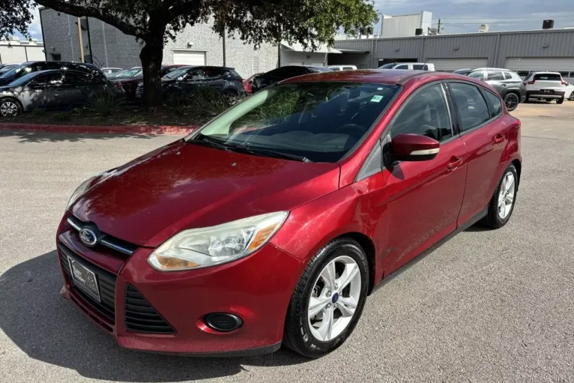 2014 Ford Focus SE photo 1