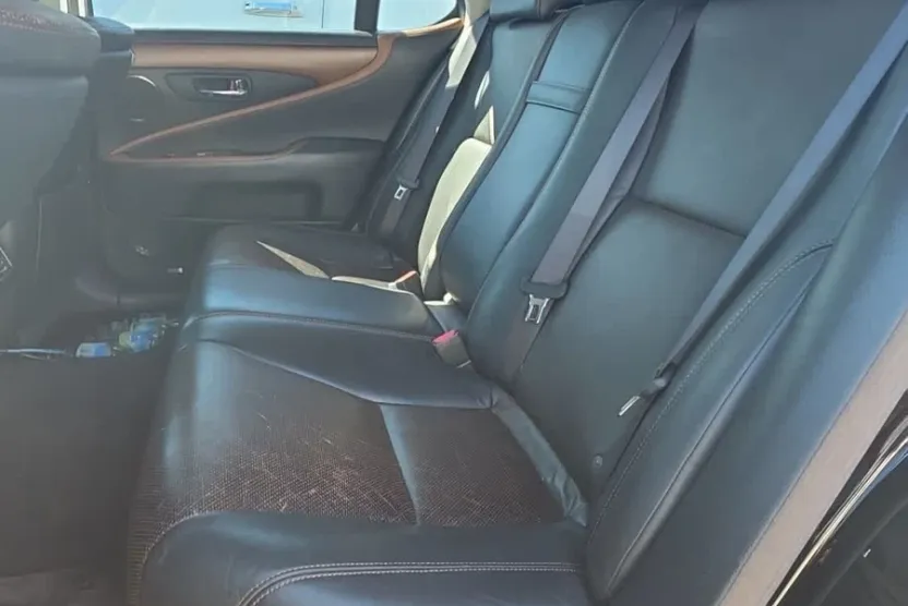 2010 Lexus LS 460 Luxury photo 1
